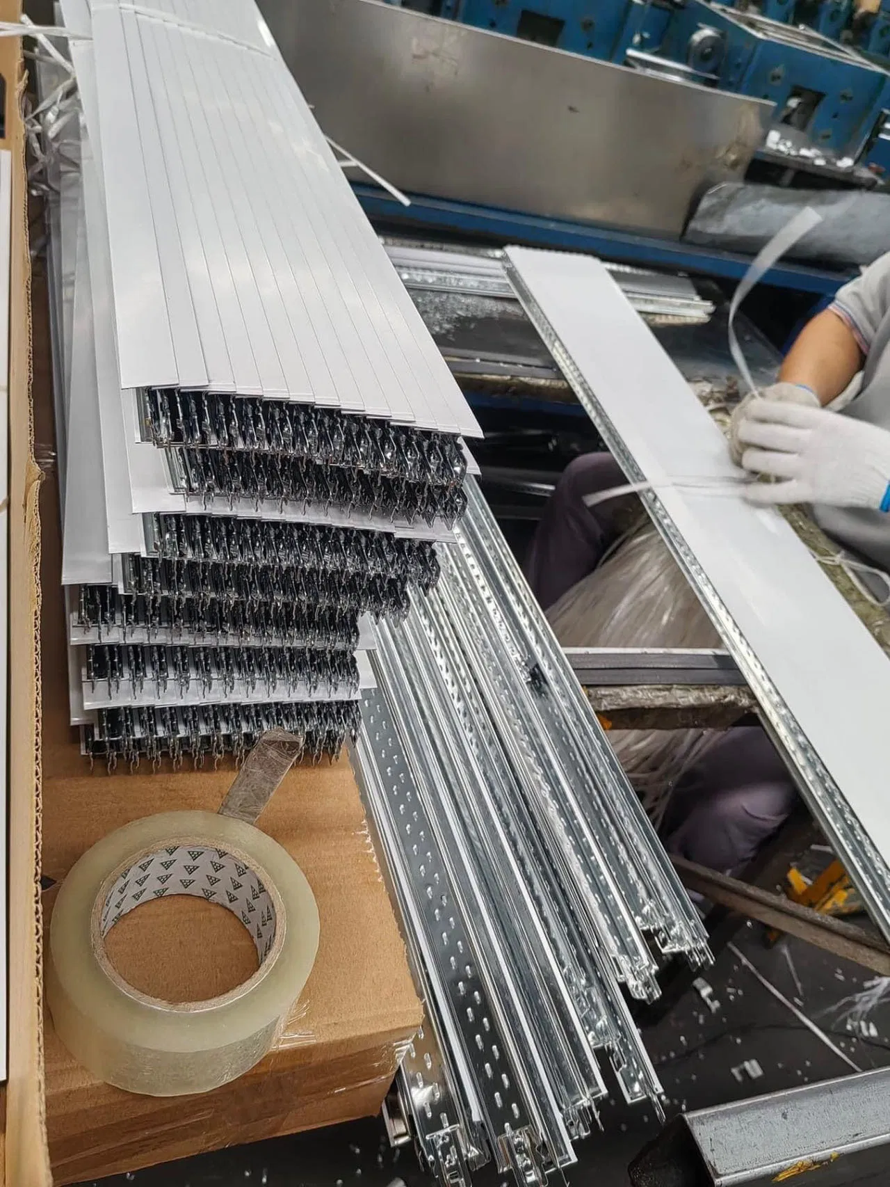 Cheap Ceiling T Grid Colombia Gypsum Ceiling System Furring Channel