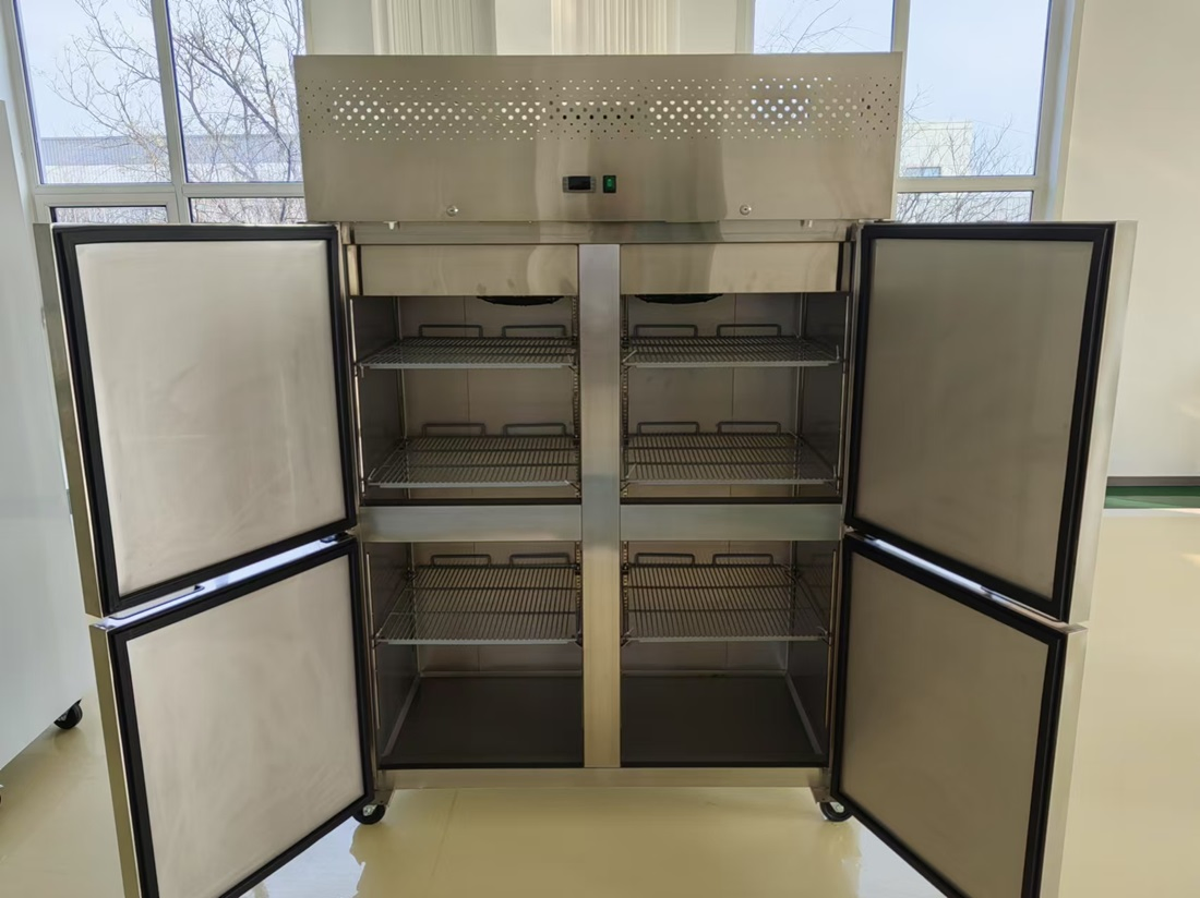 CE/TUV/ROHS 1300L Ventilated Commercial Kitchen Freezer Upright/Vertical Stainless Steel Body Double Doors Cabinet Model Refrigerator Equip Adjustable Shelves