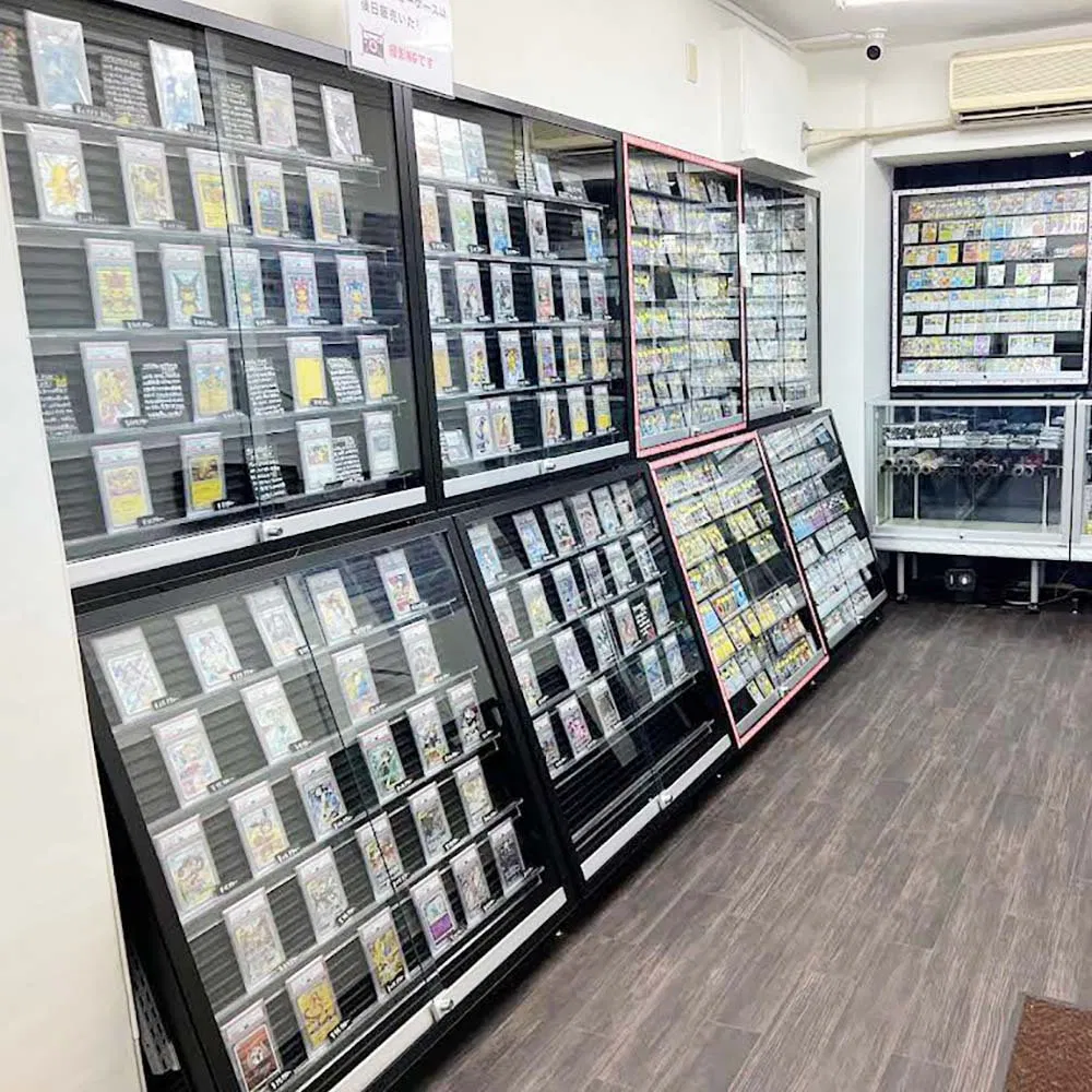 Anti-Oxidation Custom Floor-Standing Trading Card Display Case for Game Store