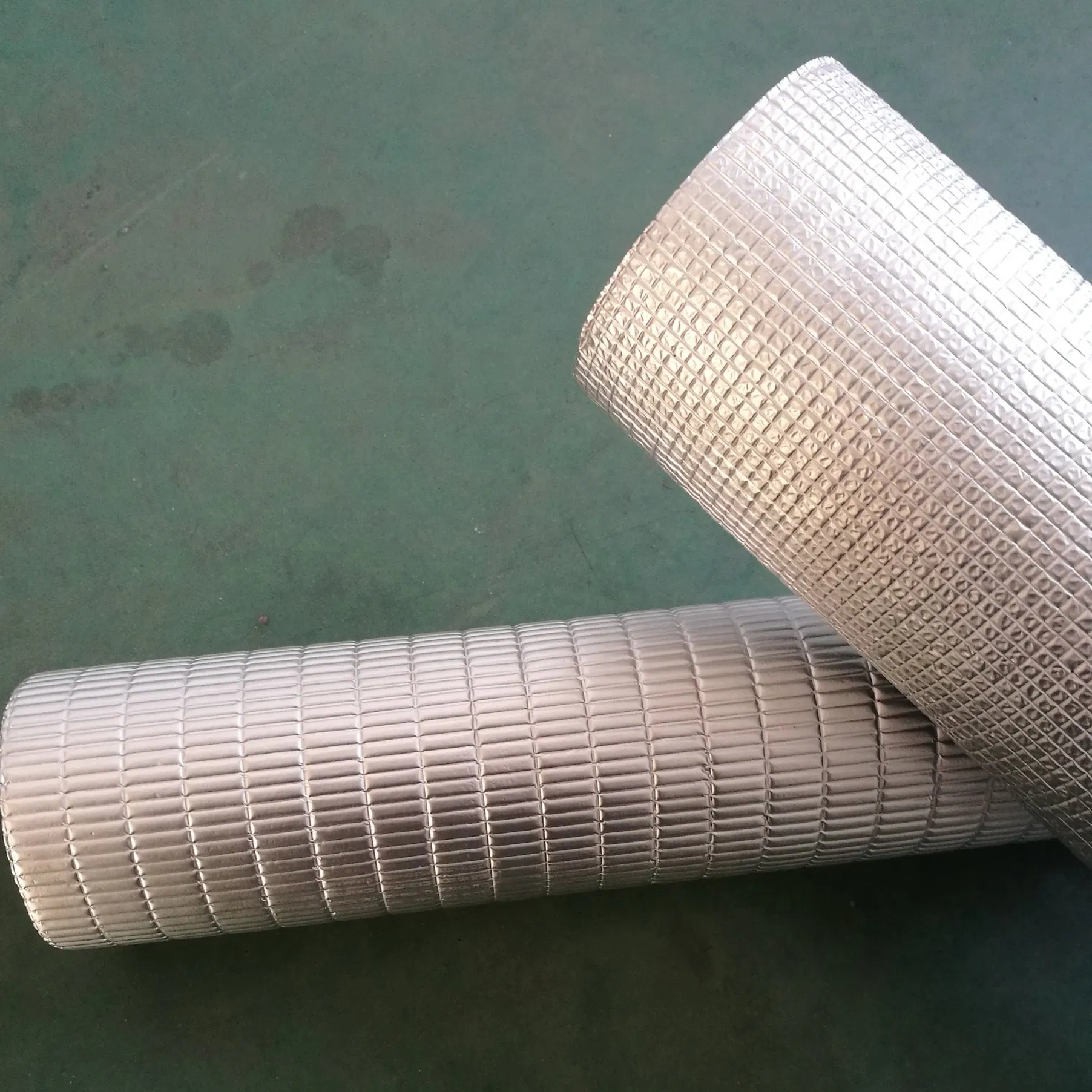 OEM ODM Heat Insulation Uniform Fine Cell XPE Foam Non Absorbent Packing Tube
