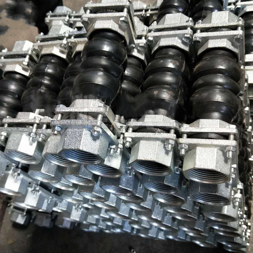 Female Thread EPDM NBR Rubber Body Joint with Carbon Steel End