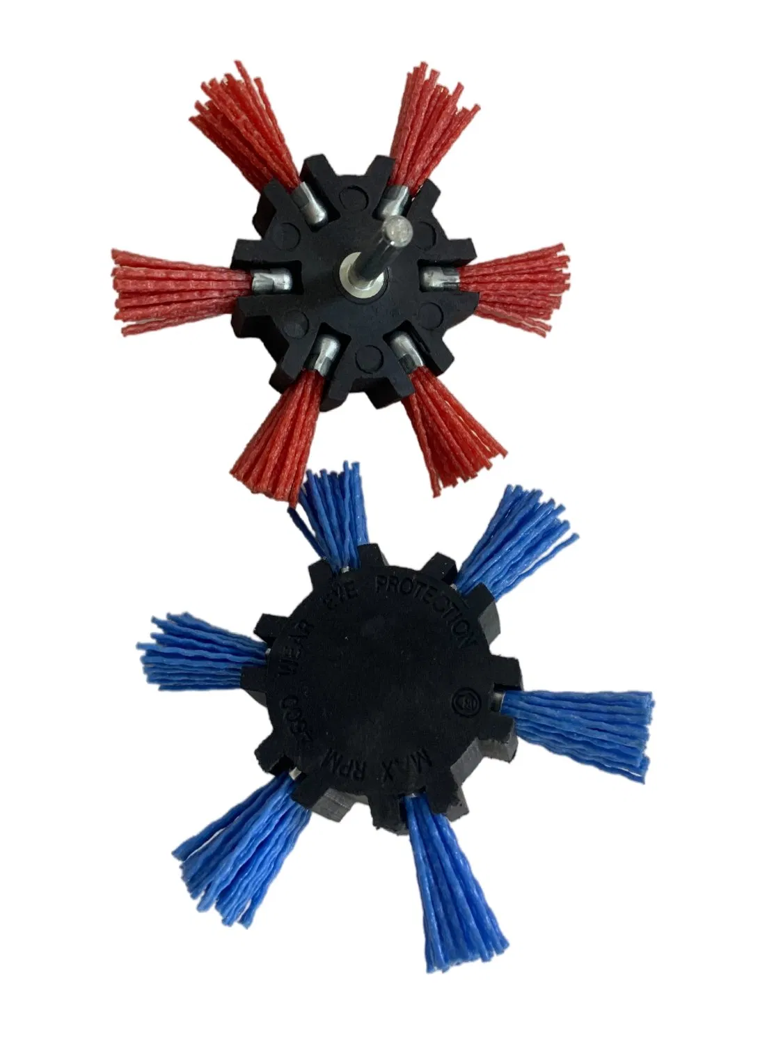 Прочная нейлоновая щетка с удобной рукояткой