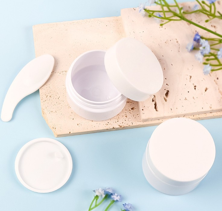 Skin Care OEM/ODM 500g Hydrating Moisturizing Pleasant Fresh and Fragrance Body Cream