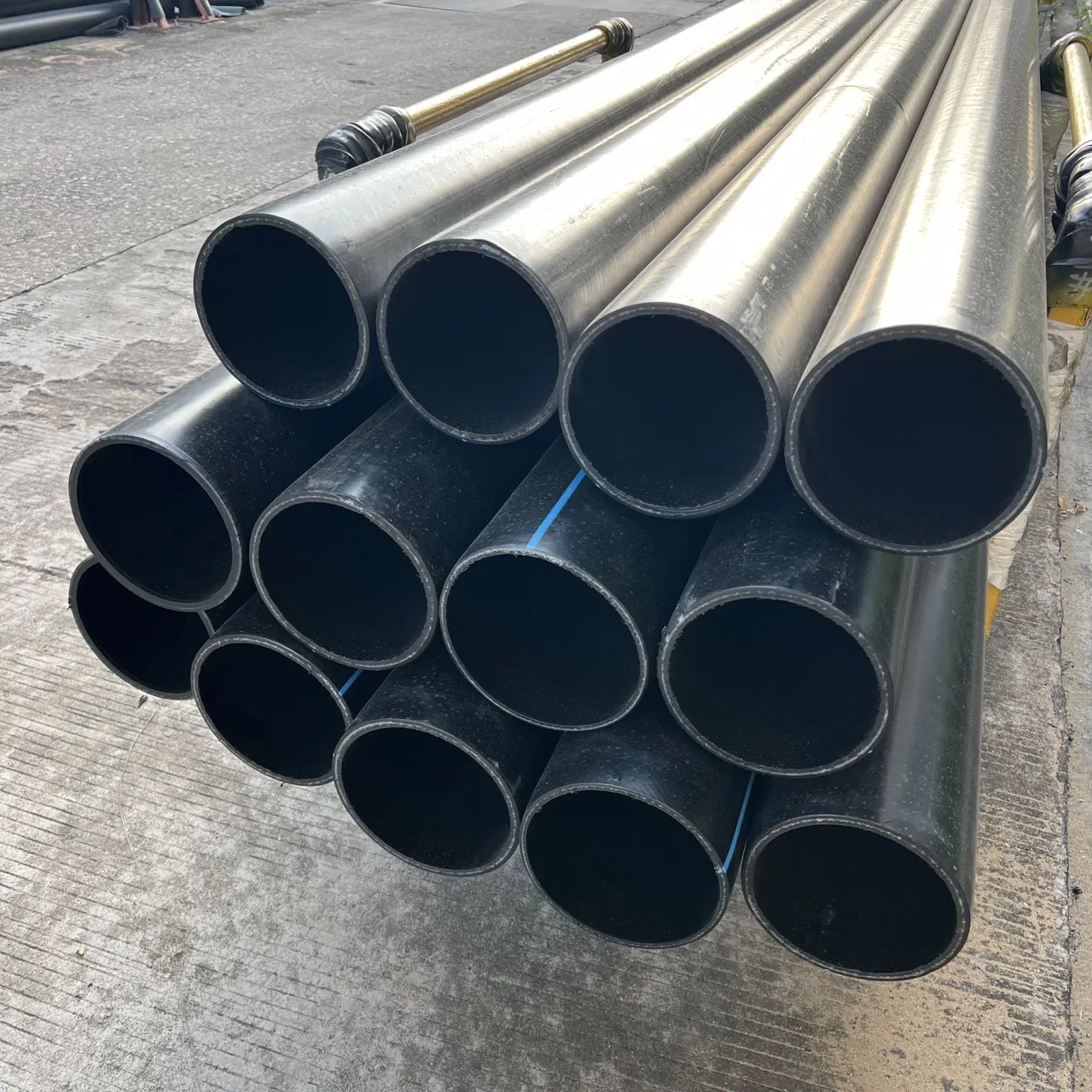 Полиэтиленовая композитная напорная труба HDPE для шламов