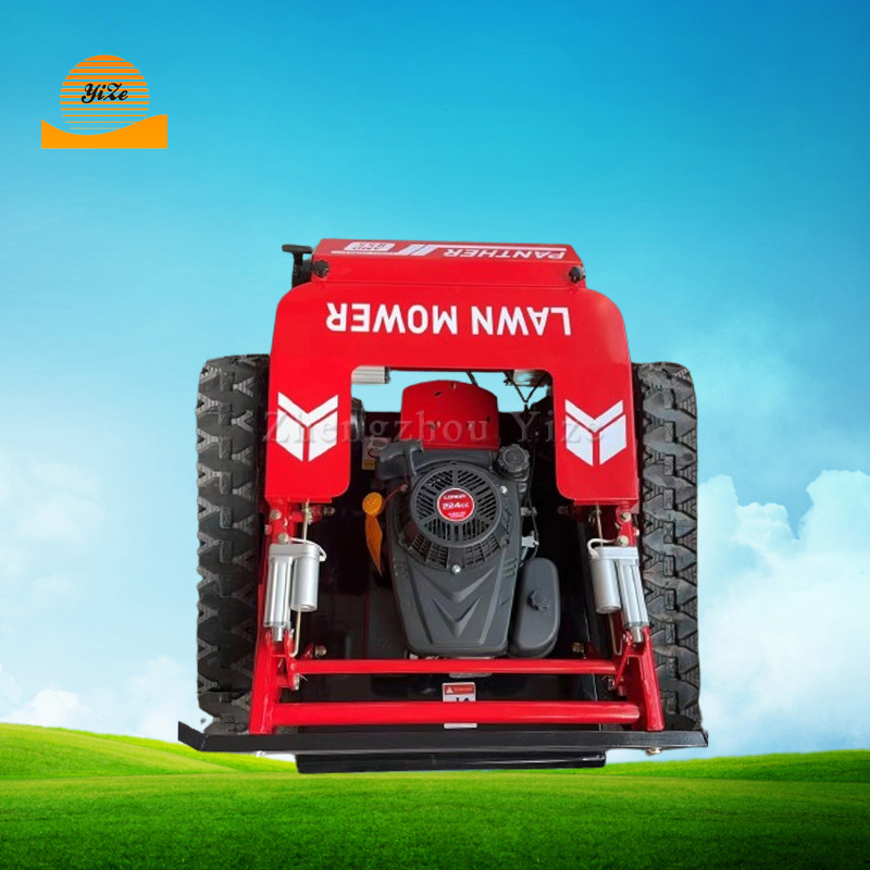 Робот-газонокосилка с бензиновым двигателем и пультом ДУ