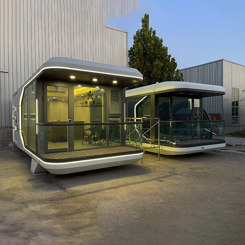 Portable Prefab House Modular Frame Modern Space Capsule Style Camping House Outdoor Mobile Capsule House