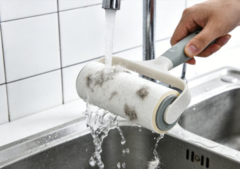 Durable Pet Hair Removal Tool - Washable Lint Roller for Deep Cleaning of Carpets and Upholstery