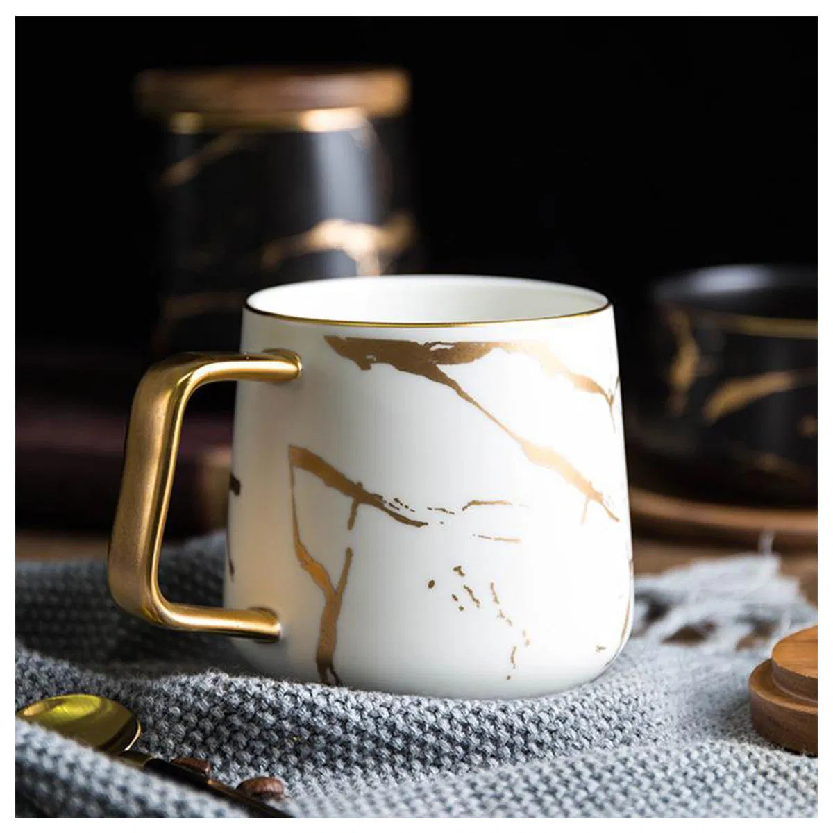 Керамическая кофейная кружка с крышкой, 12 oz