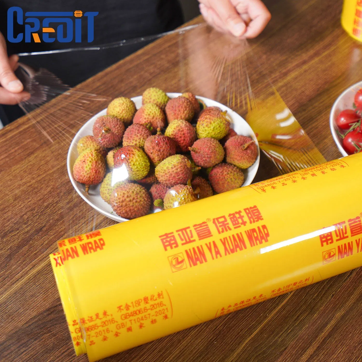 Factory Wholesale Price Slide Cutter Transparent PVC Cling Film