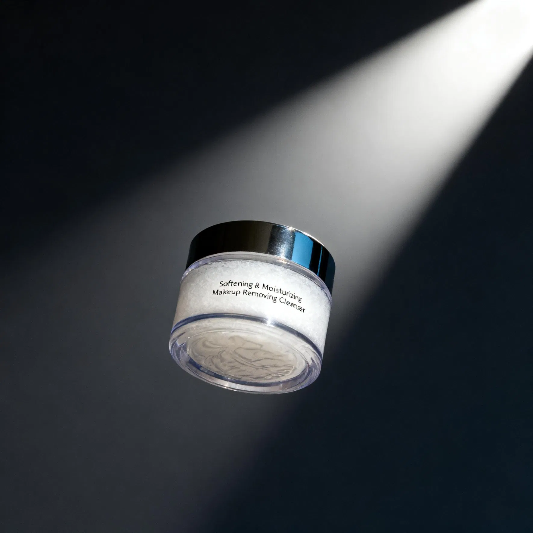 pH Balanced Technology and Soothing Face Cleanser with Moringa Oil and Bisabolol for Tear Fluid Compatibility