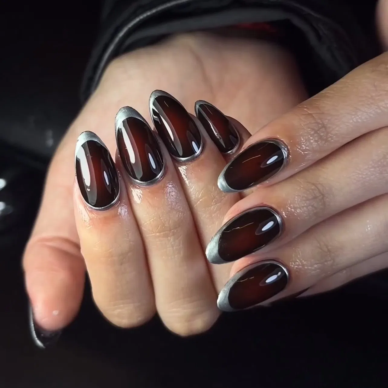 OEM Dark Design Press on False Nail Reusable French Almond Fake Nail