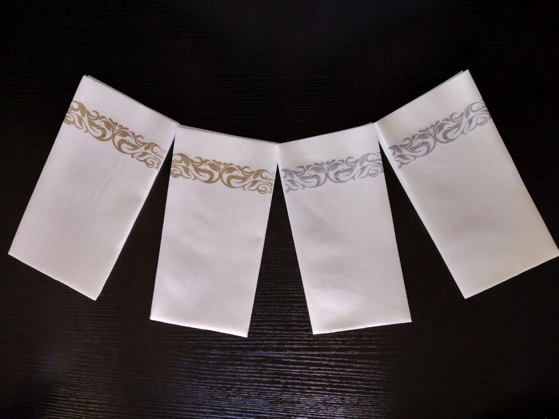 1/8 Fold Quilted Virgin Dinner Napkin