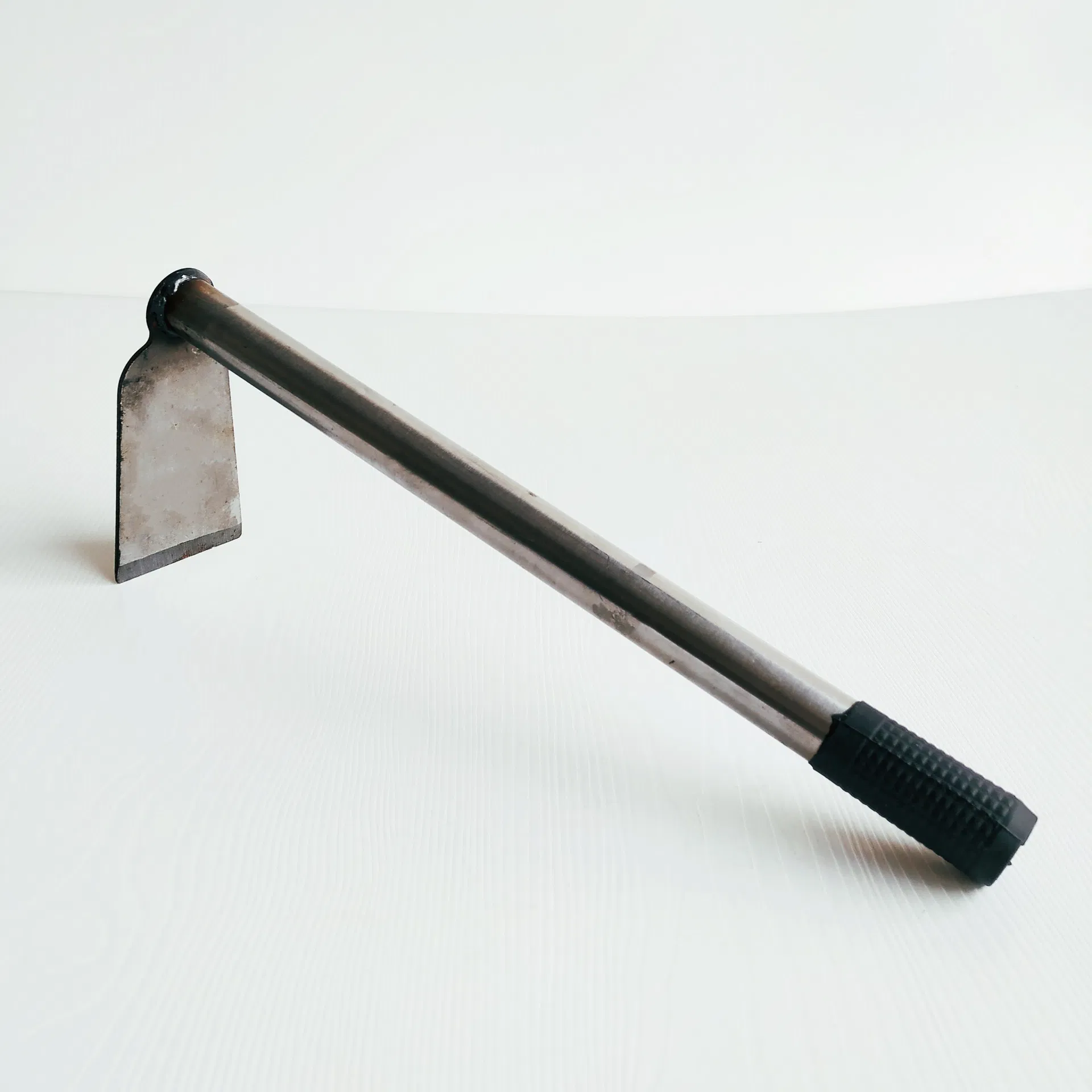 Premium Single-Headed Iron Hoe for Efficient Land Tilling