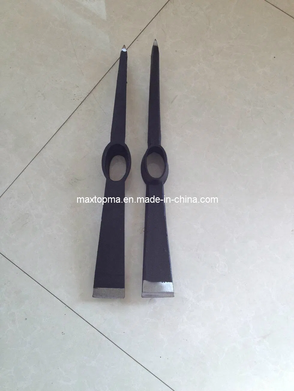 Maxtop Tools Garden Drop Forged Pickaxe