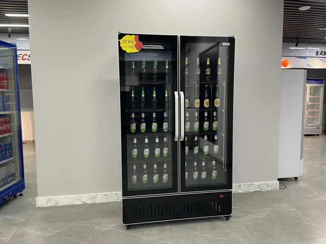 Ultimate 1 to 10 Celsius Range Easy Mobility Beverage Display Fridge Cooler