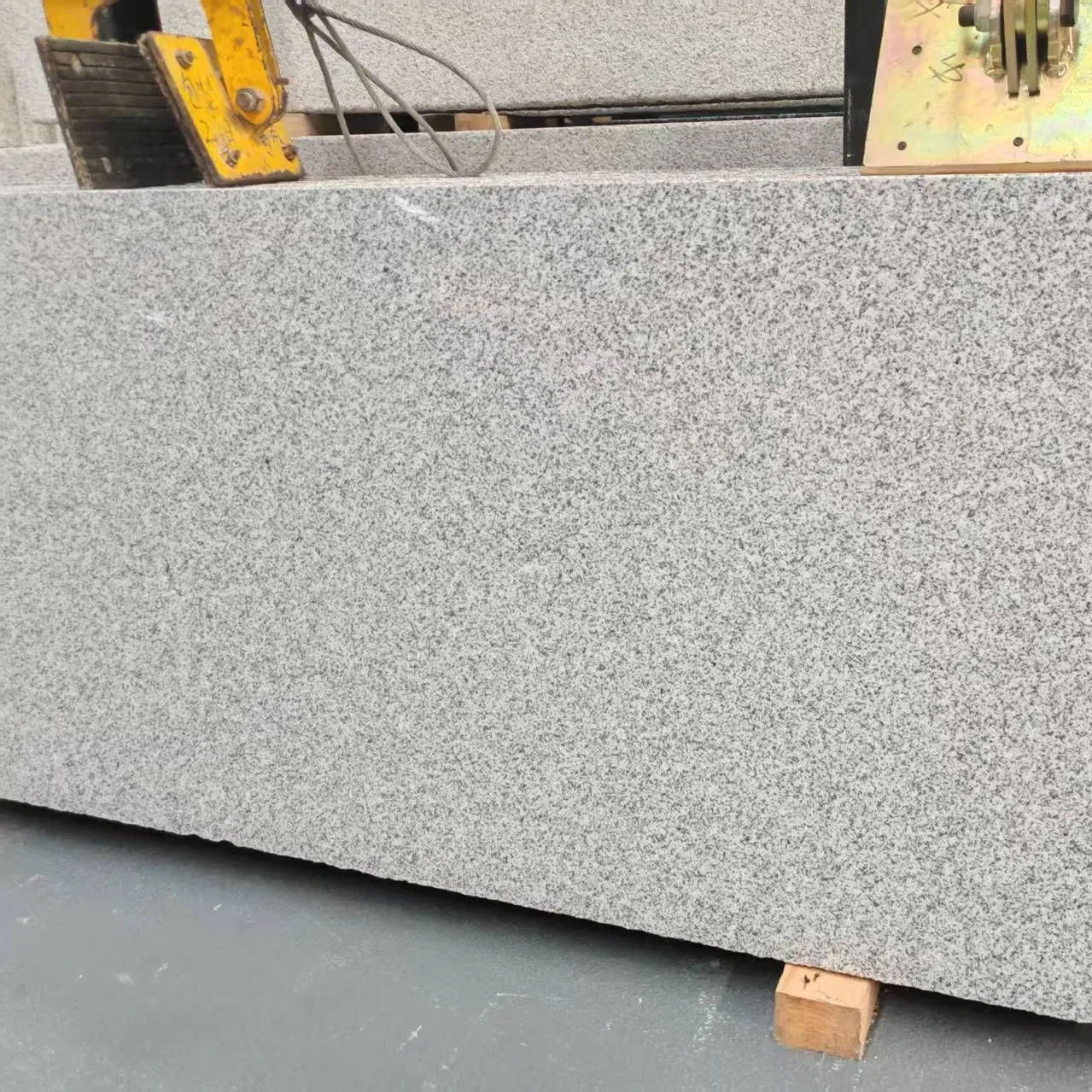 G603 Natural Stone China Cheap Sesame White Granite Tiles