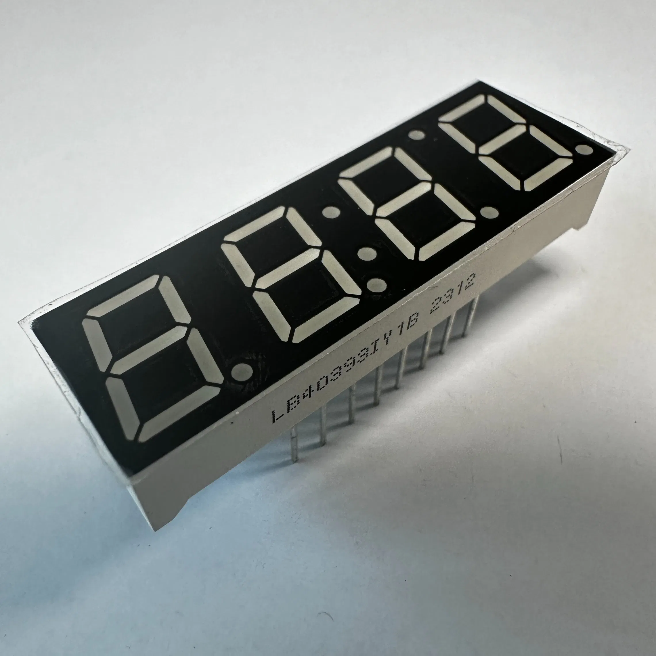 Super Bright Red 0.39inch 4 Digit 7 Segment LED Display Common Anode for Temperature Humidity Indicator