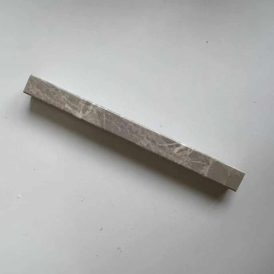 Modern Design Aluminum Tile Corner Trim L Shape with Straight Edge for Easy Installation