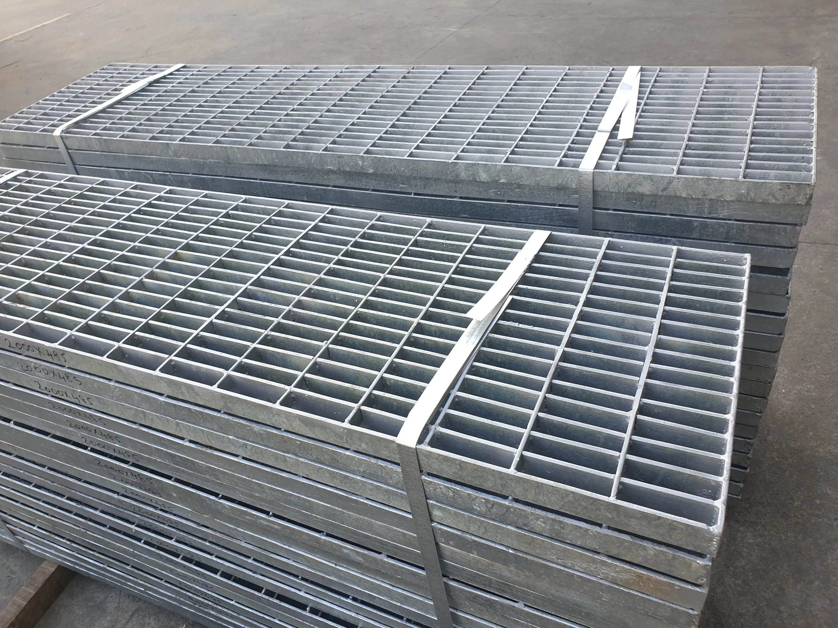 OEM Grating Steel Steel Grating Serrated Flat Bar Drain Cover Steel Bar Grate Floor Grating