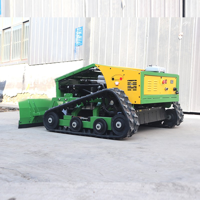 Робот-газонокосилка Premium 800 мм с насадкой для уборки снега