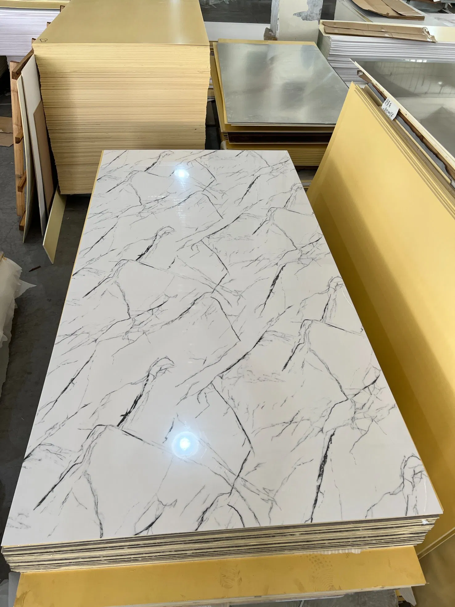 Decoration Material Wall Panel Wood Veneer Carbon Fiber Board