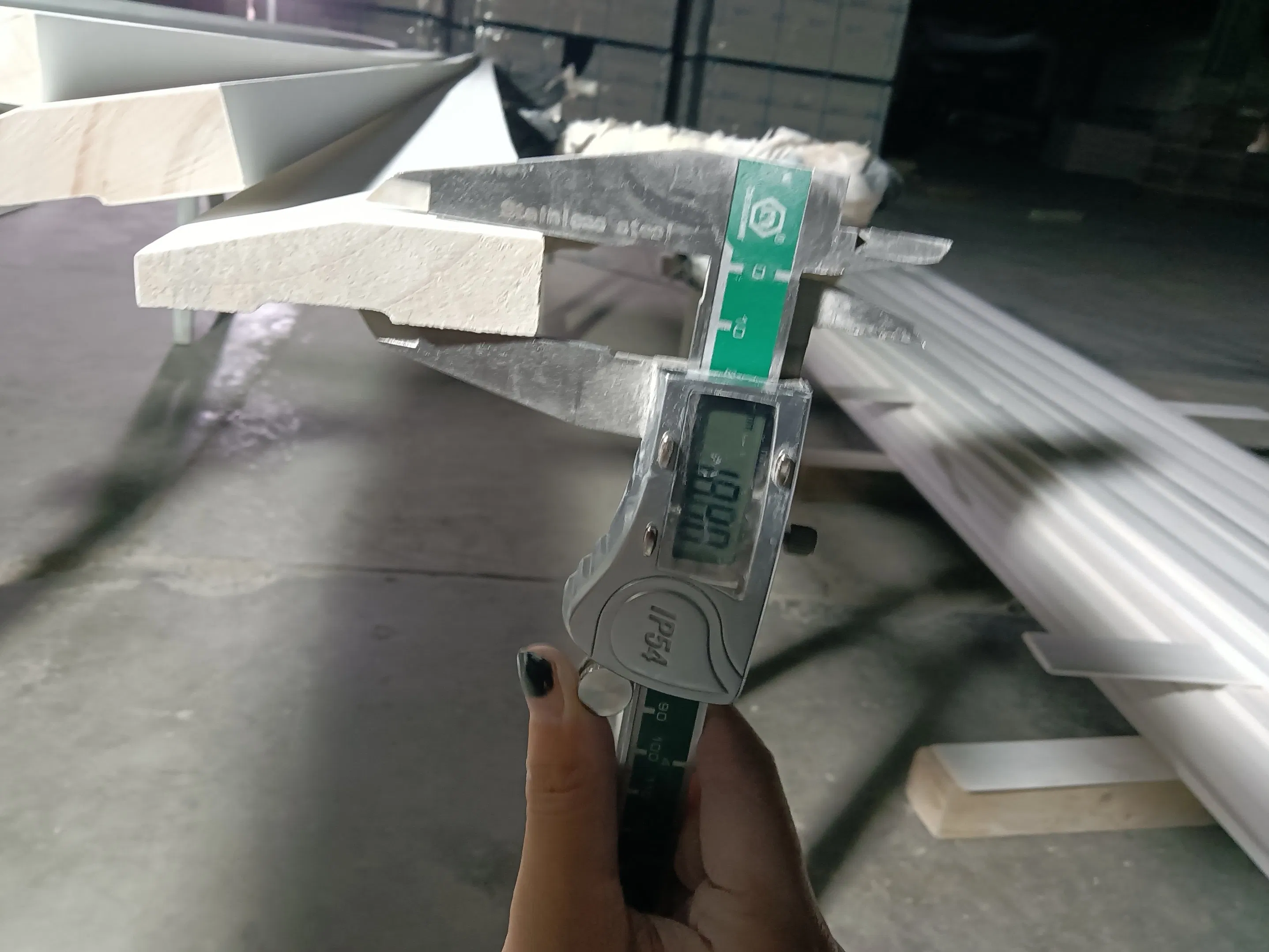 Decoration Primed Wood Moulding