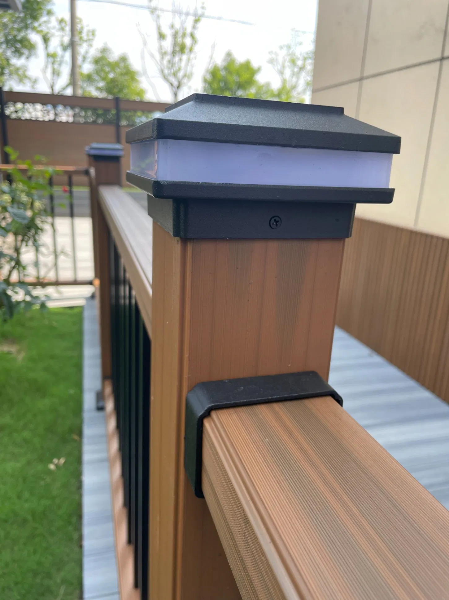 Exterior Garden Park Stair Railing WPC Wood Plastic Composite Handrail WPC Outdoor Balustrade