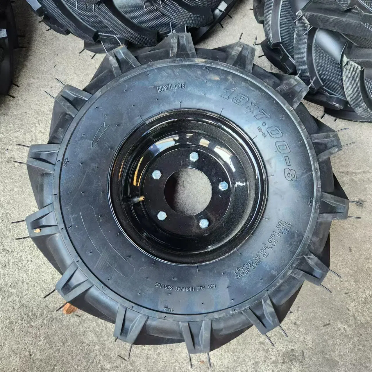 19x7.00-8 Agricultural Lug Pattern Tire and Wheel