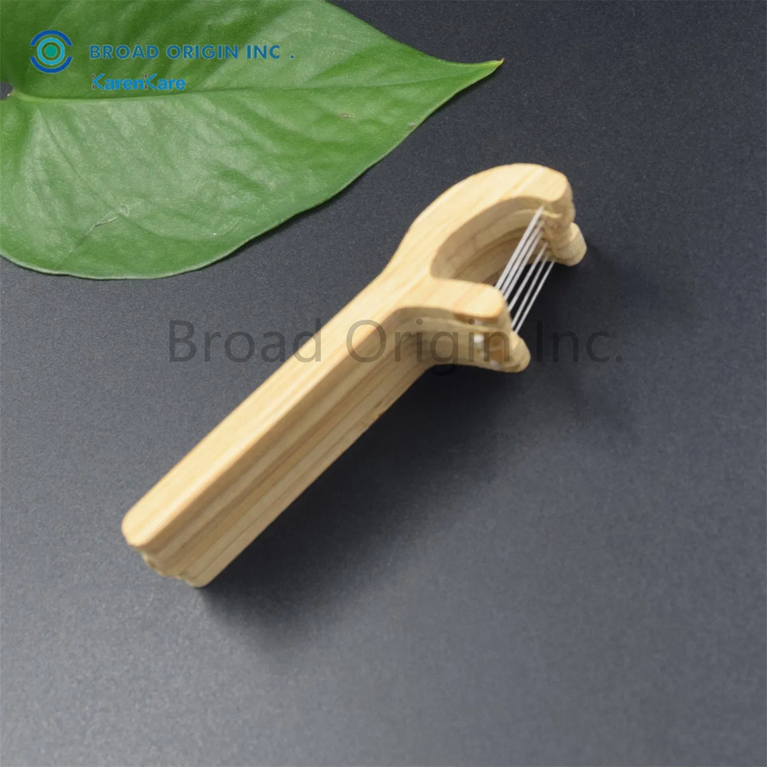 OEM Biodegradable Oral Care Comfortable Flosser Bamboo Dental Floss Picks