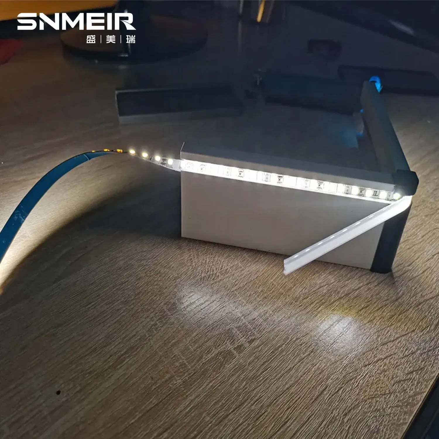 MOQ1ooo Pieces Office Building LED Skirting Board Decorative Metal Trim Skirting Board with LED Light