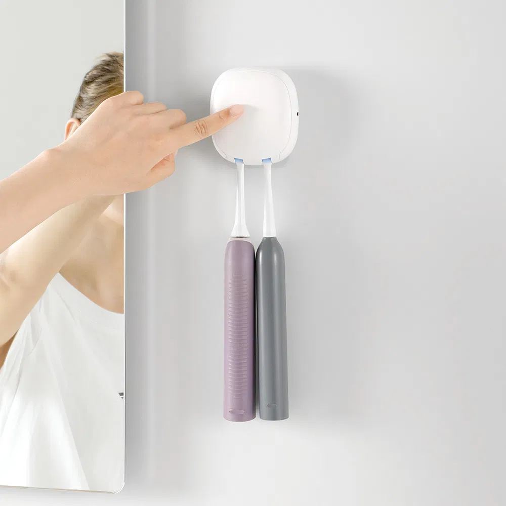 Настенная УФ-стерилизатор для зубных щеток