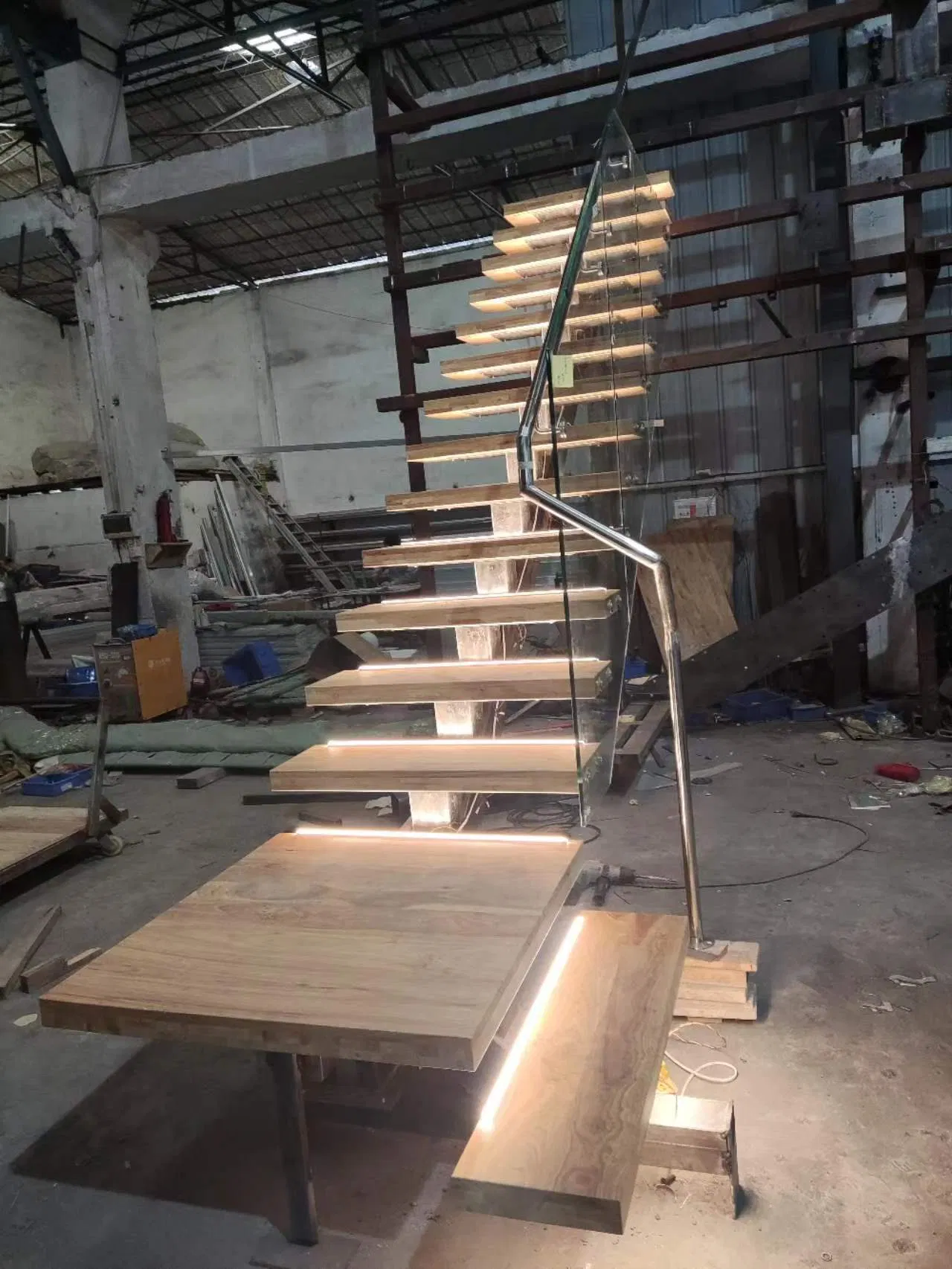 Indoor Staircase Luxury Marble Stair Steps