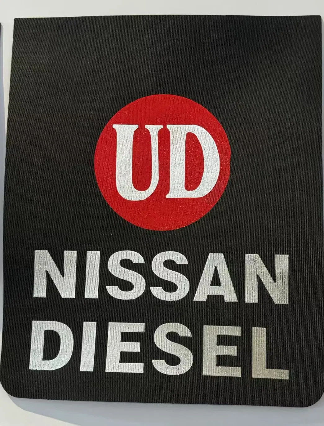 Тяжелые антигрязевые брызговики из черного полимера с логотипом для грузовиков и прицепов