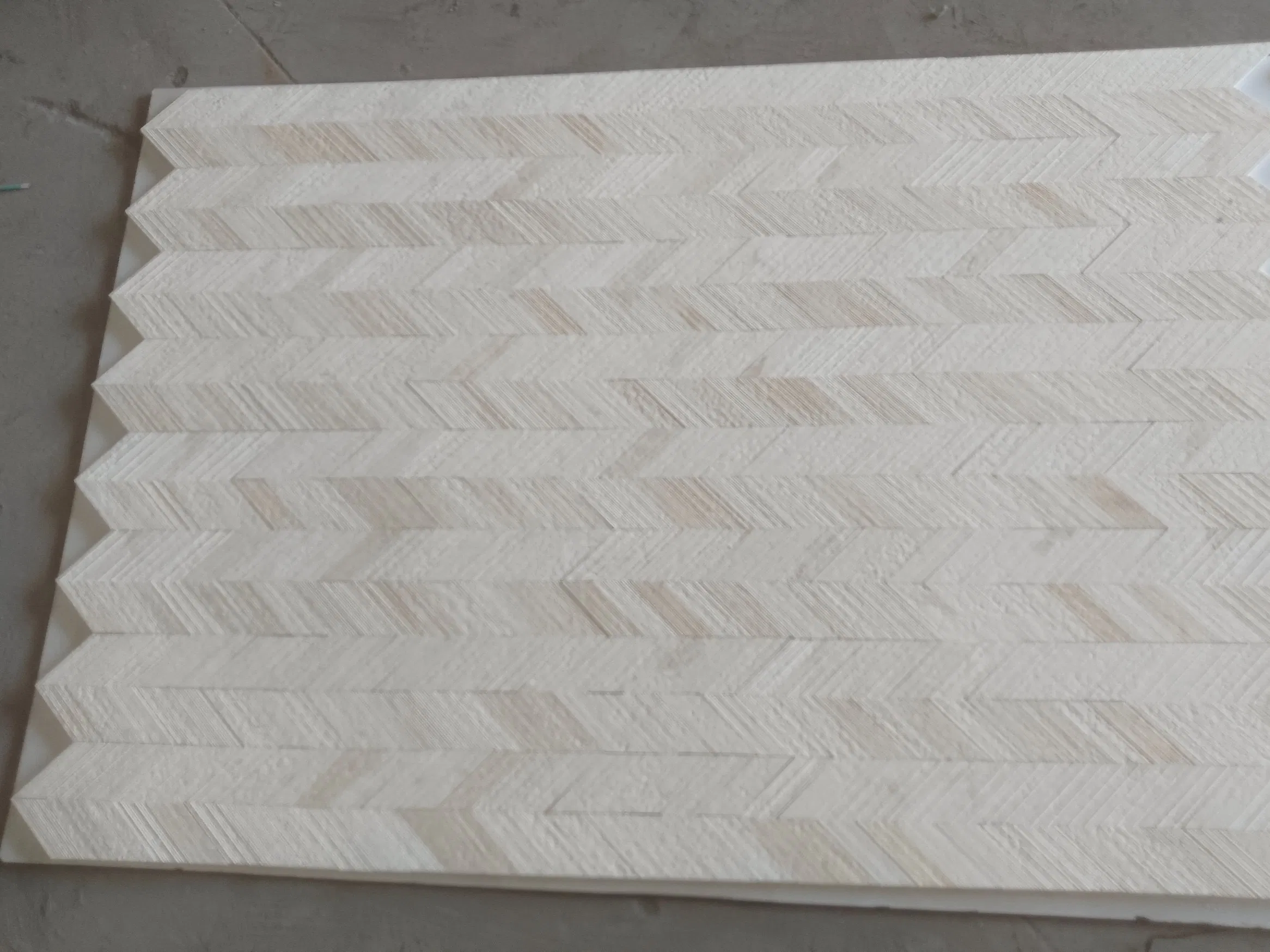 Natural stone Customized Beige Limestone Chevron Wall Tiles for Indoor/Interior bathroom/bedroom decoration