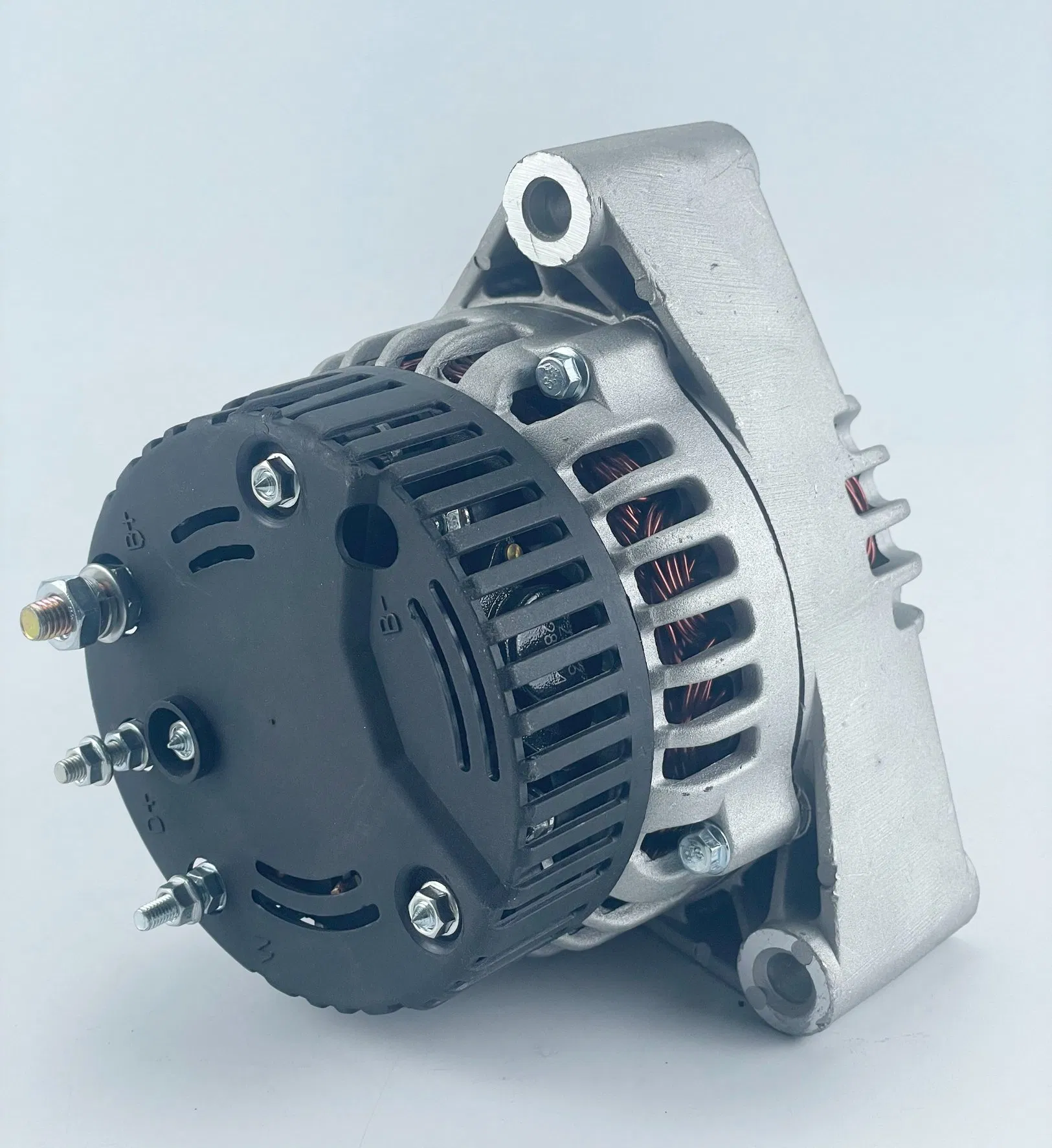 Генератор 0118 3626 для двигателя Deutz