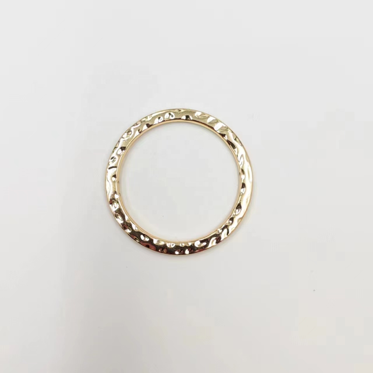 Кольцо металлическое для бикини 35 мм с текстурой