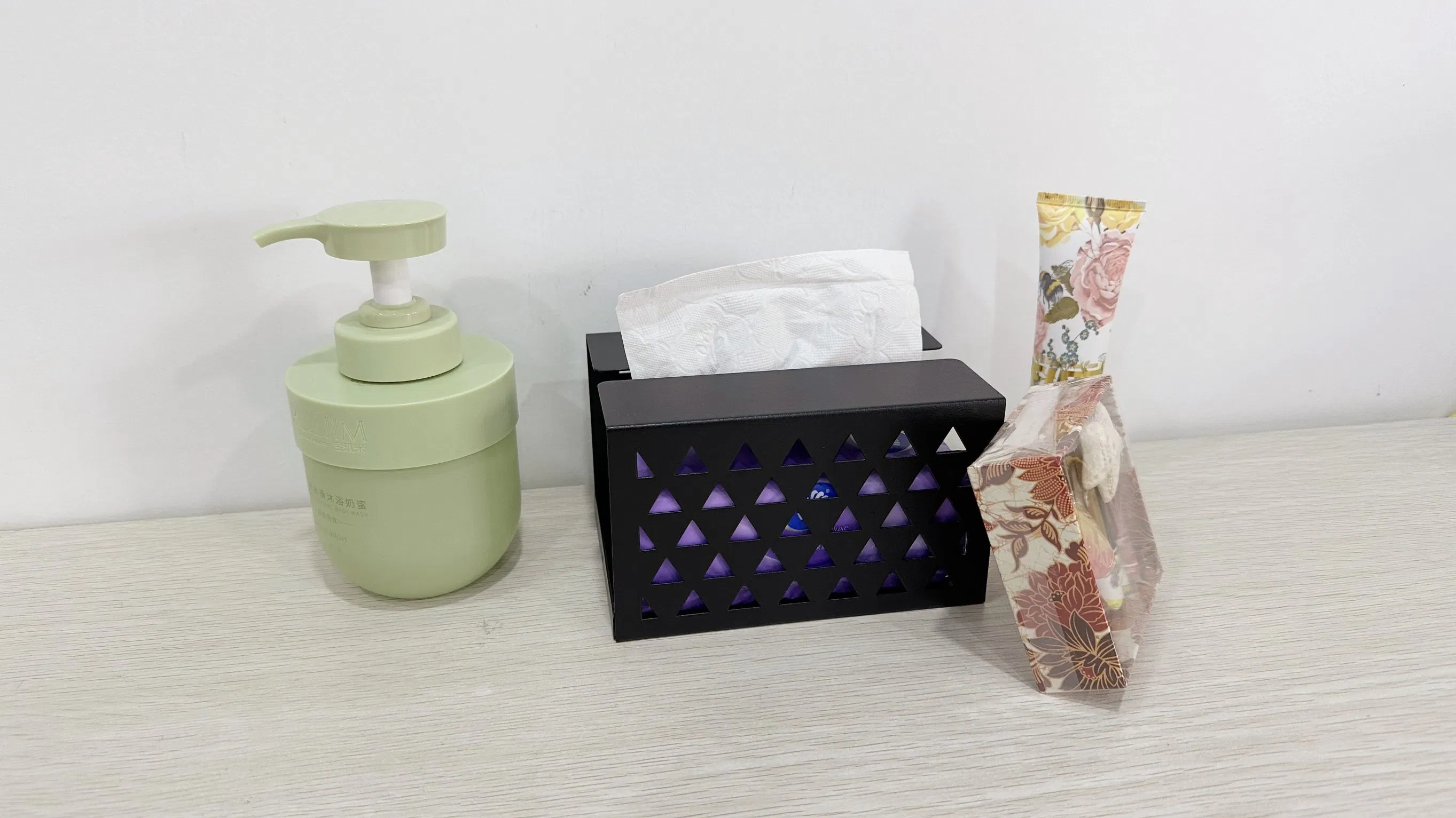 Stylish Tissue Paper Storage Box for Bedroom and Dining Tables