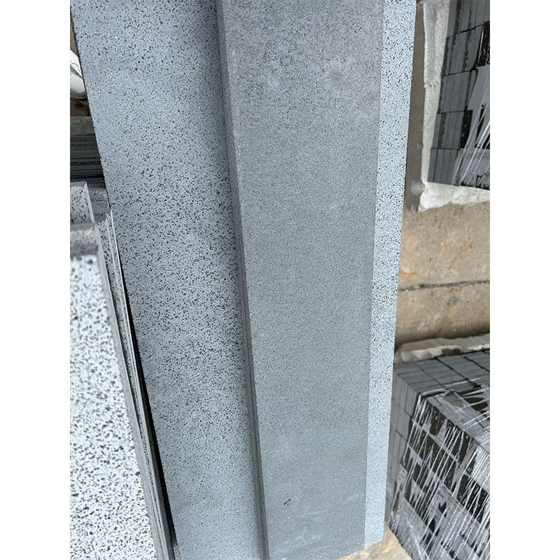 Natural Stone Honed/Rough Honed Dark Grey Andesite /Volcanic Lava Stone Construction Decoration for Home/Villa/Garden Swimming Pool Coping Tiles Wholesale Price