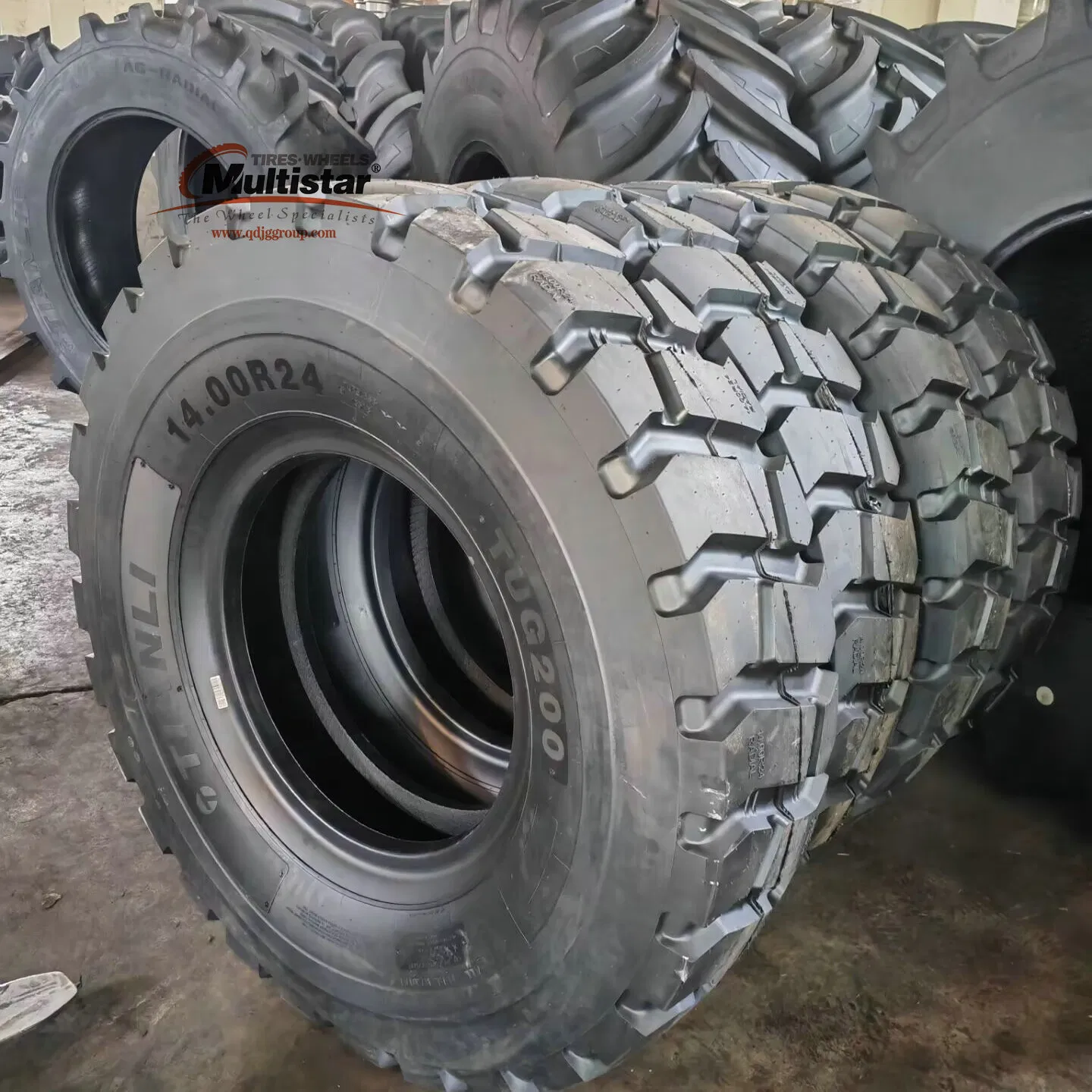 Snow Tire 14.00R24 for Winter Loader Grader Truck