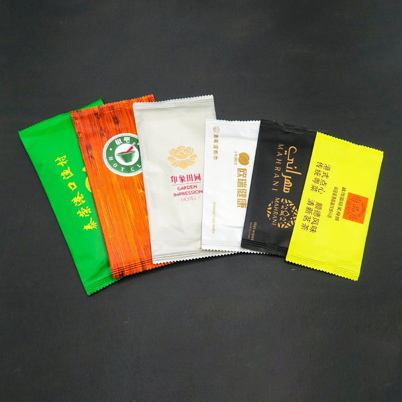 Custom Printing Single Piece Wet Tissue Wipes Hotel Restaurant Nonwoven Mini Individual Packaging Cleaning Wet Wipe