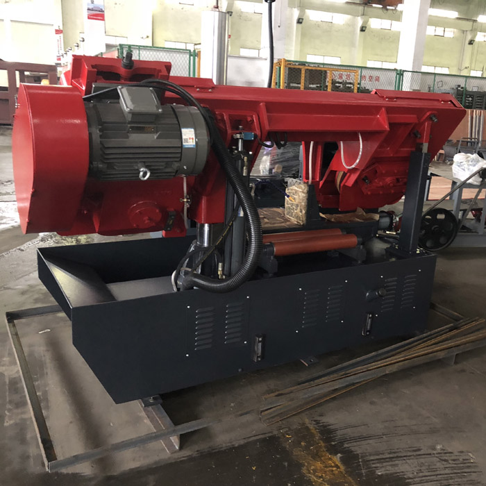 Станок ленточнопильный горизонтальный полуавтоматический промышленный по металлу