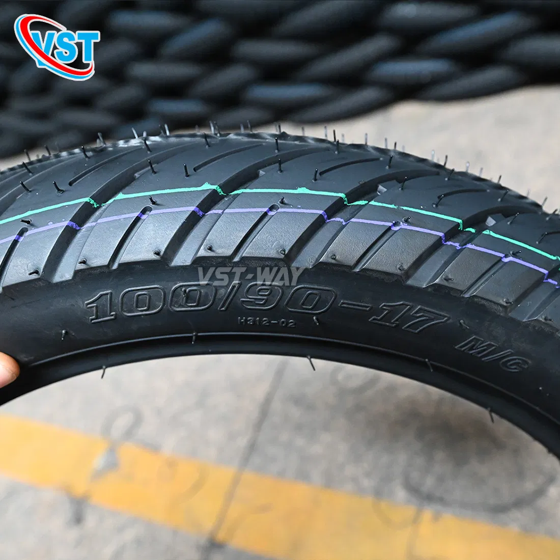 Мотошина MRF Design 100/90-17 бескамерная для Bajaj Pulsar 150, Honda CBF