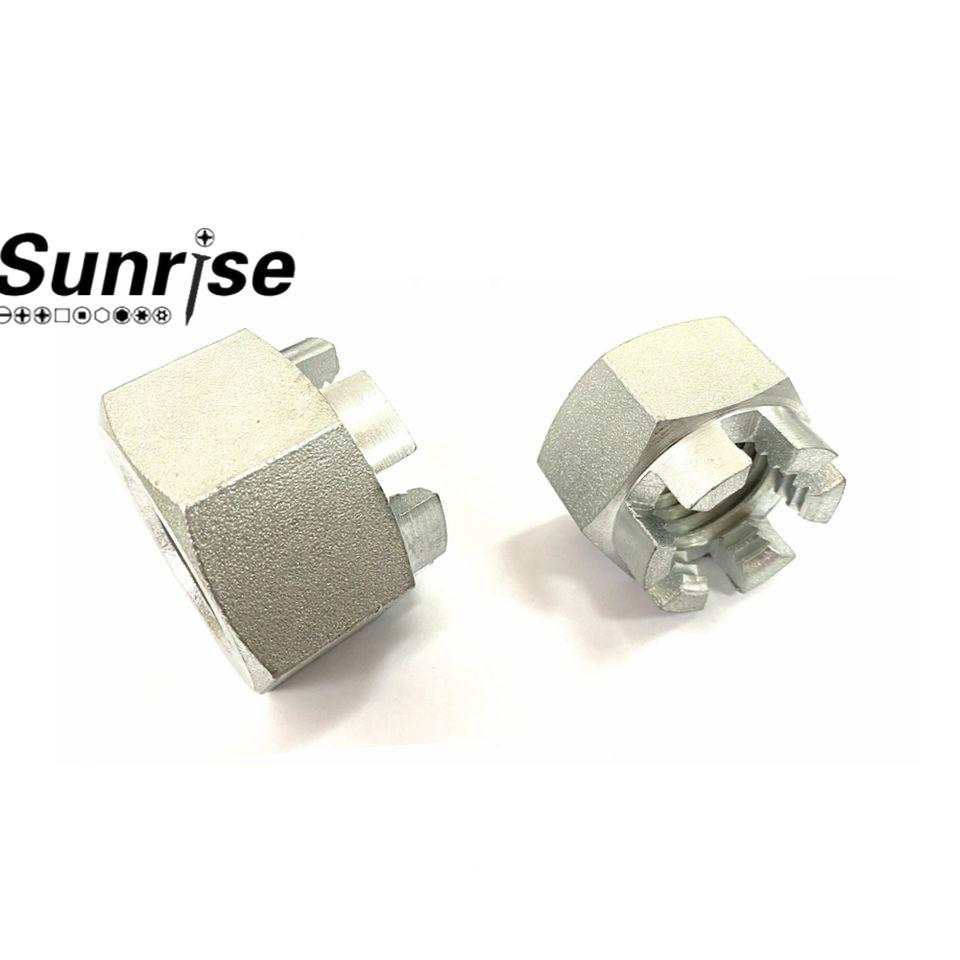 Гайка шестигранная прорезная DIN 935