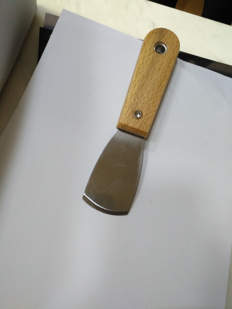 Circular Arc Wood Clip Carbon Steel Putty Knife