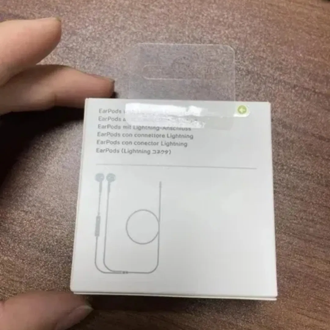 1: 1 Wired Original High-Quality Sound Quality Earphones Factory Wholesale