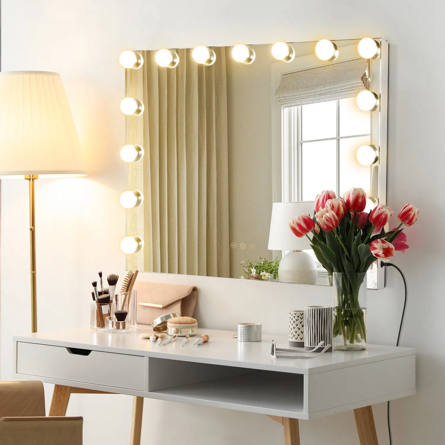 Cosmetic Table Bathroom Mirror 15 Light Bulbs LED Makeup Mirror Hollywood Mirror with USB Phone Charging