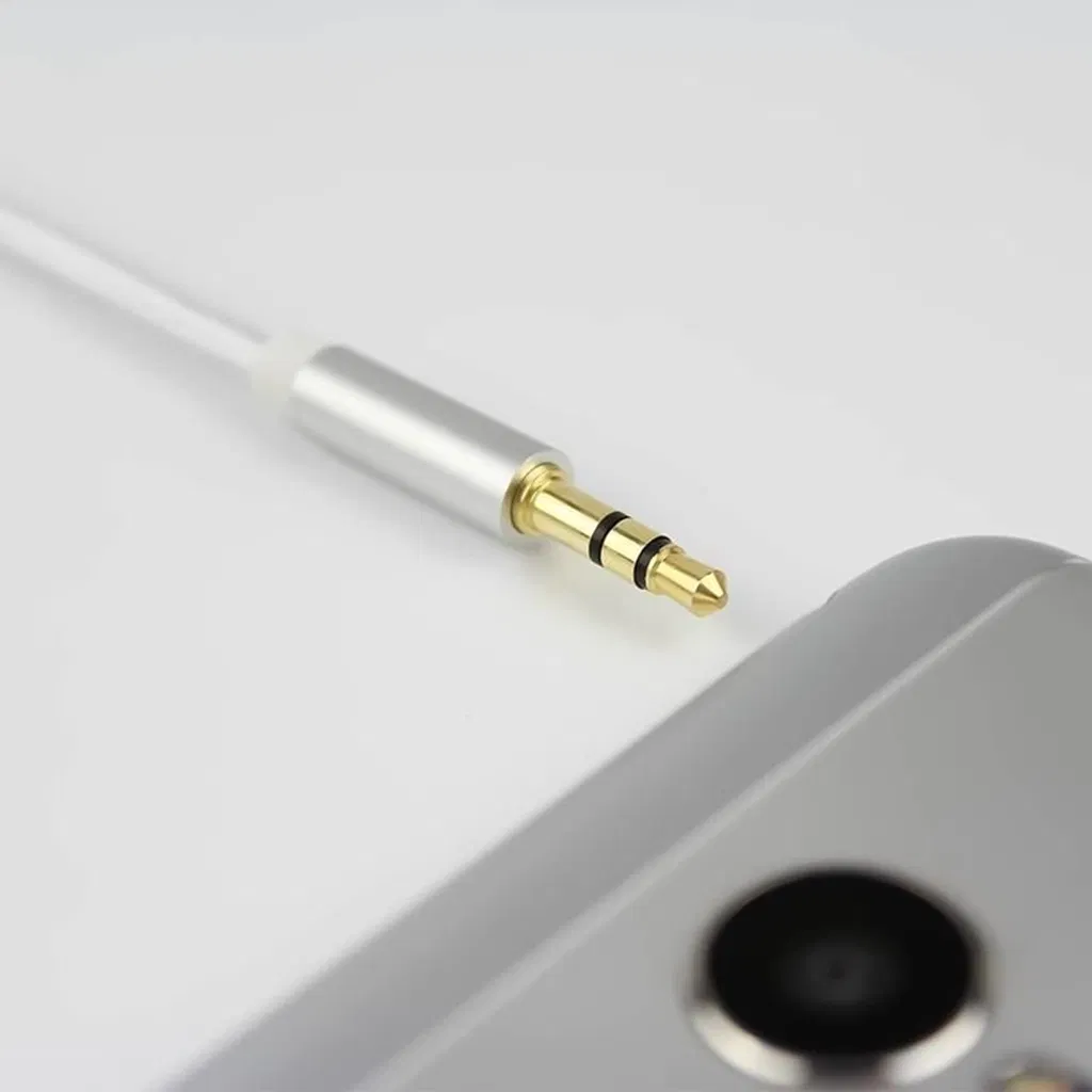 AUX-кабель 3.5 мм, металлические штекеры