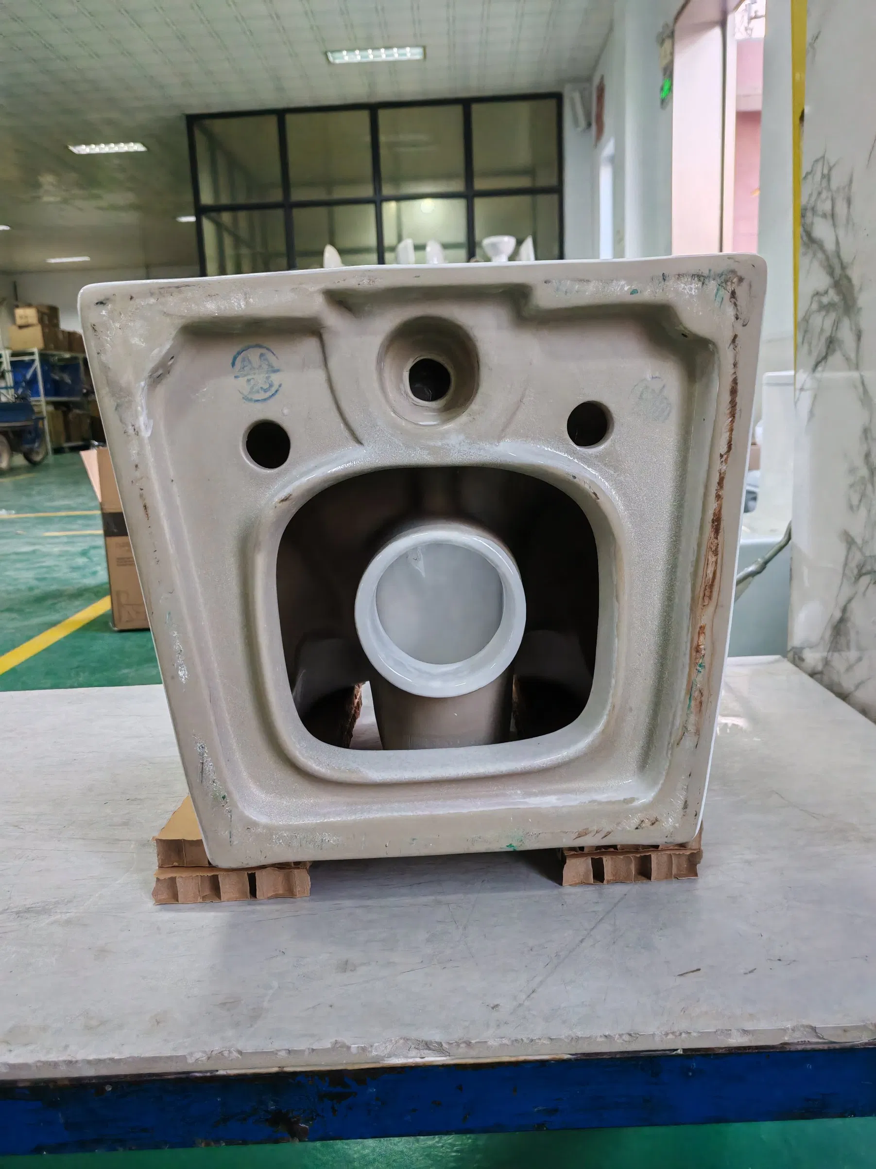 Bathroom Sanitary Ware Wall-Mounted Ceramic Toilet Bathroom Wc Toilet Wall Hung Toilet with Toilet Seat Cover