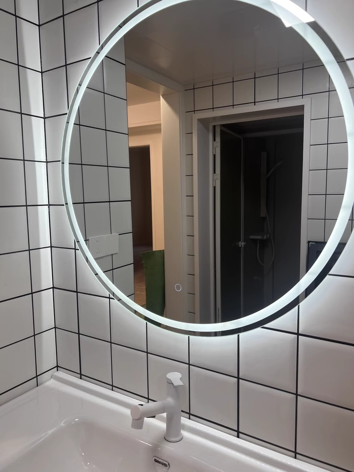 LED Smart Mirror, High Quality Waterproof LED Bathroom Mirror Vm-3005