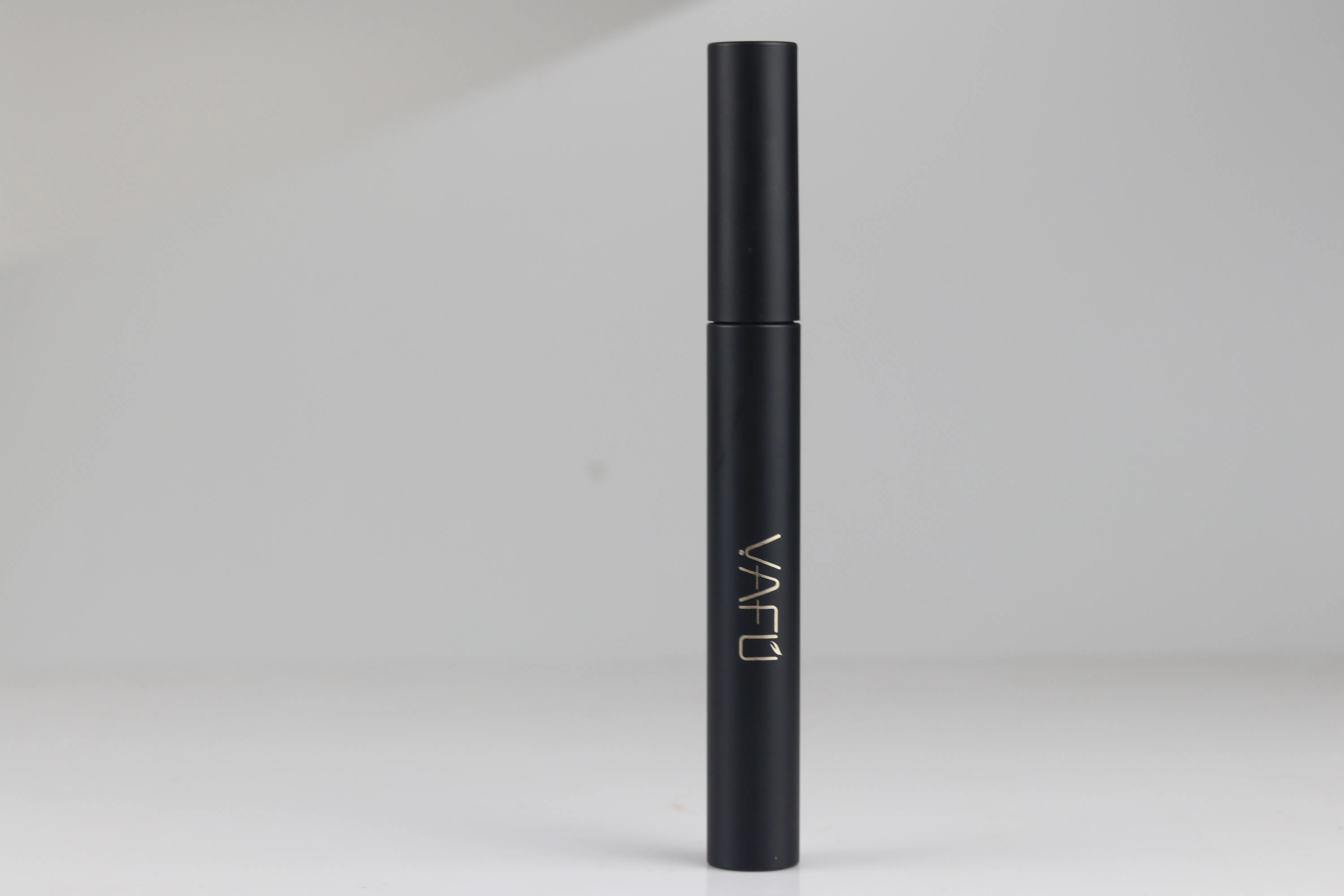 Professional Quality Mascara for Custom Logo Makeup and Eye Lash Extensions